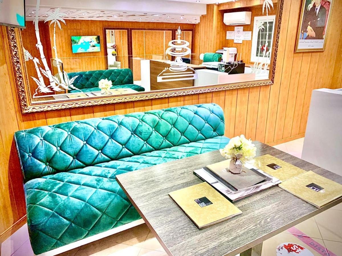 Hotel Beautiful Надор Екстериор снимка